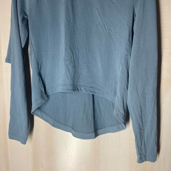 Gymshark Blue Long Sleeve Top - Picture 4 of 15